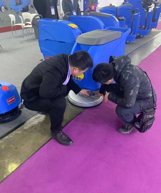 深圳小型电动洗地机是否适合用于环卫保洁
